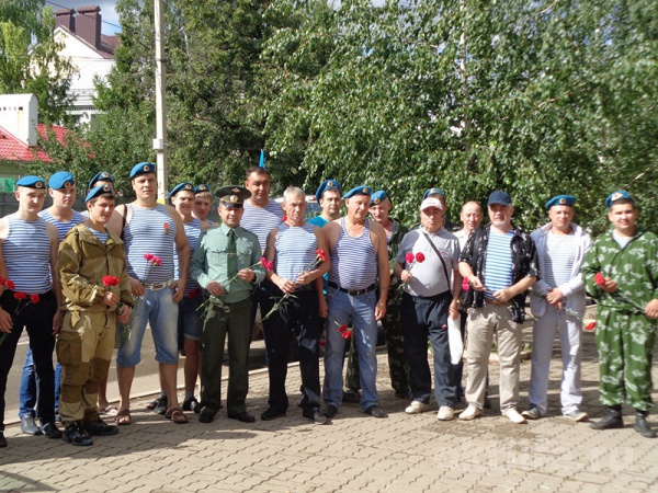 С Днем ВДВ!
