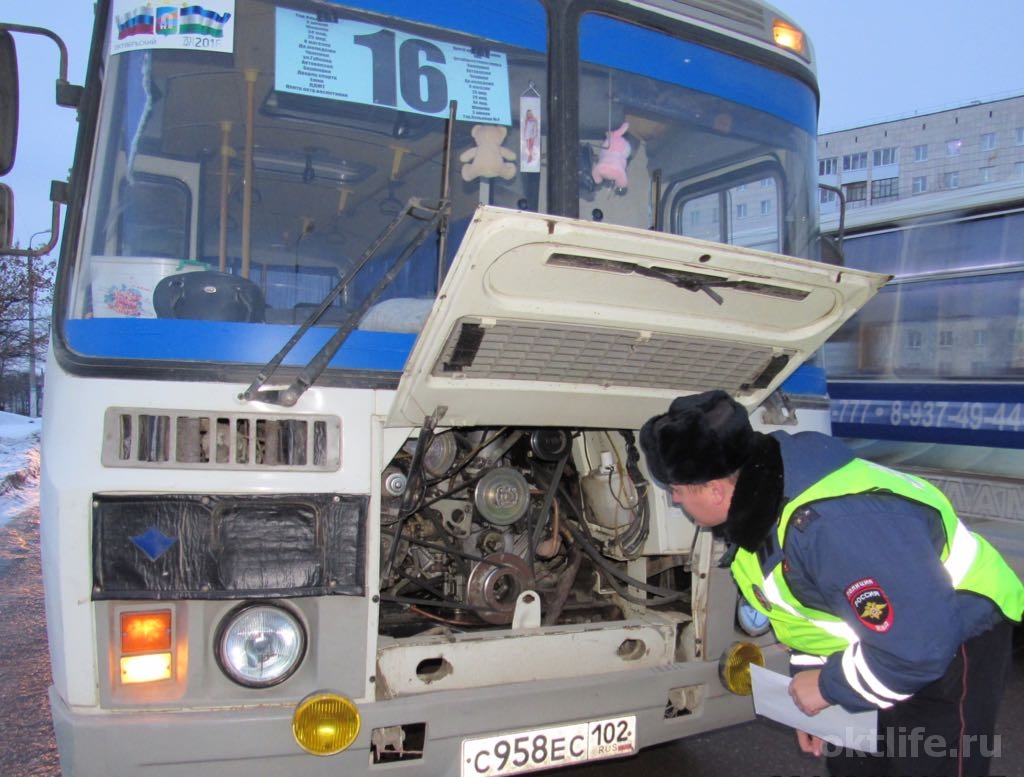 Проверяют городские автобусы