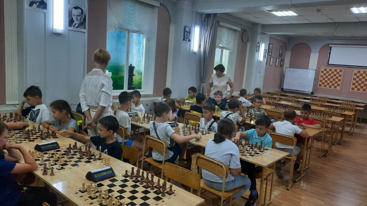 Шахматисты отметили День физкультурника турниром