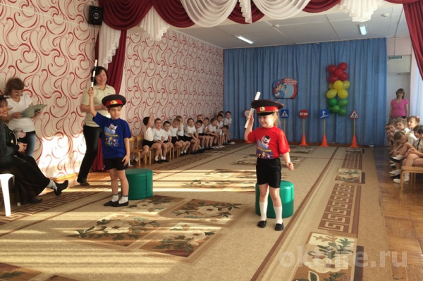 Детсадовцы изучают ПДД