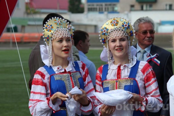 Октябрьский отметил сразу несколько праздников