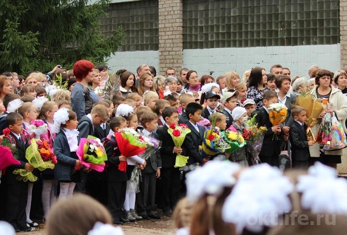 Октябрьцев приглашают присоединиться к акции «Дети вместо цветов»
