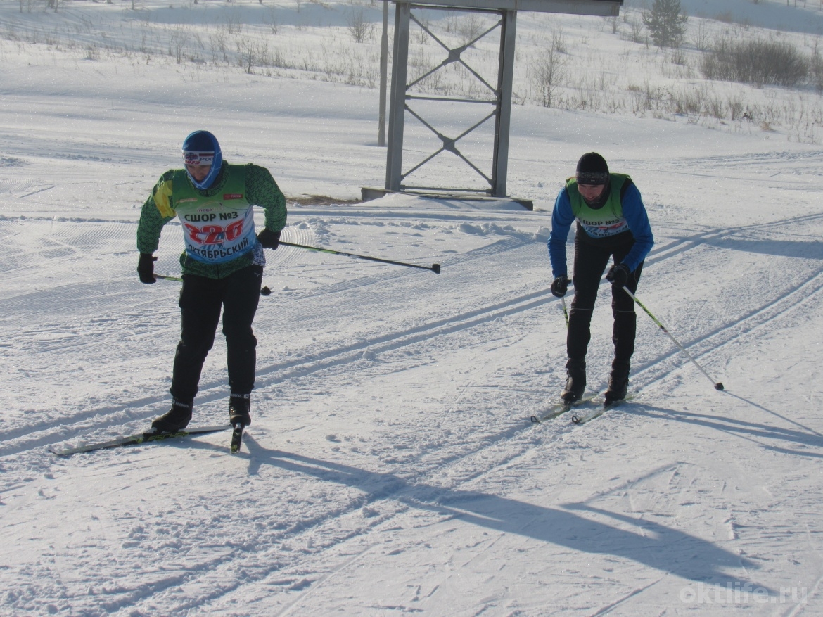 Полицейские Октябрьского провели соревнования по лыжным гонкам