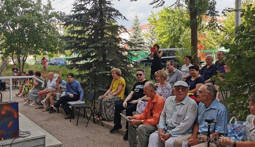 Говорили и пели о любви