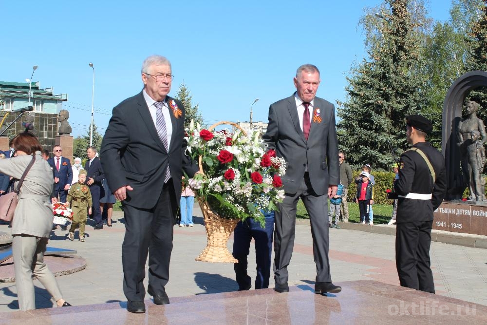 Октябрьский встречает День Победы