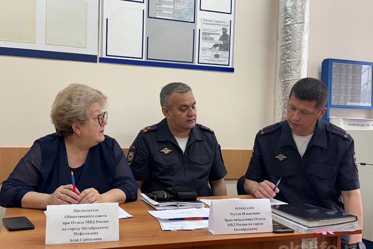 Общественники помогают горожанам